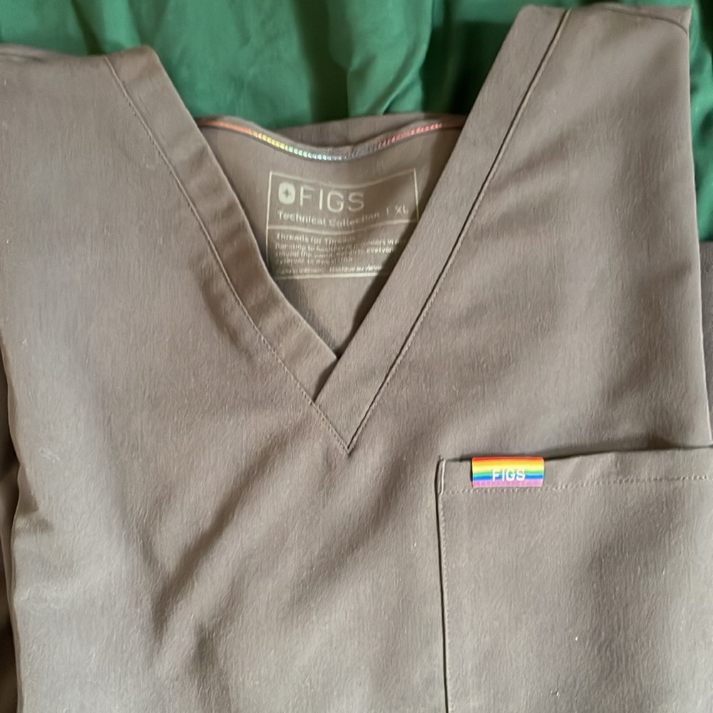 Figs Pride - image 2